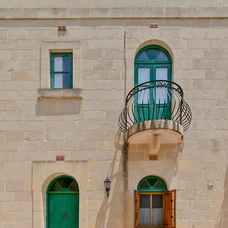 Ta Xandru Triq Marsalforn Gozo *