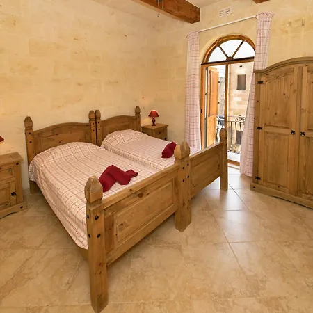 Ta Xandru Triq Marsalforn Gozo